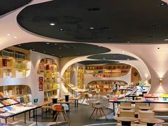 -钟书阁(珍园店)
