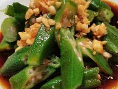 -野山舂·贵州现舂酸汤火锅(鸿通城店)