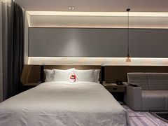 -大连星海皇冠假日酒店
