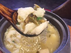 -周鱼小馆石锅酸菜鱼(活力汇店)