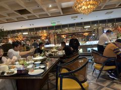 -半岛翡丽海鲜自助餐厅(观风亭店)