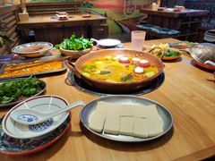 -洱火云南酸菜牛肉火锅(石景山当代商城店)