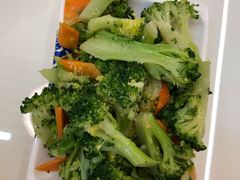 -陆元丰·兰州纯汤牛肉面(自强西路店)