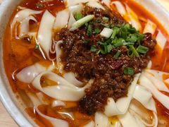 -雷祖芳老妈蹄花店
