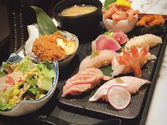 -家贺屋刺身寿司专门店