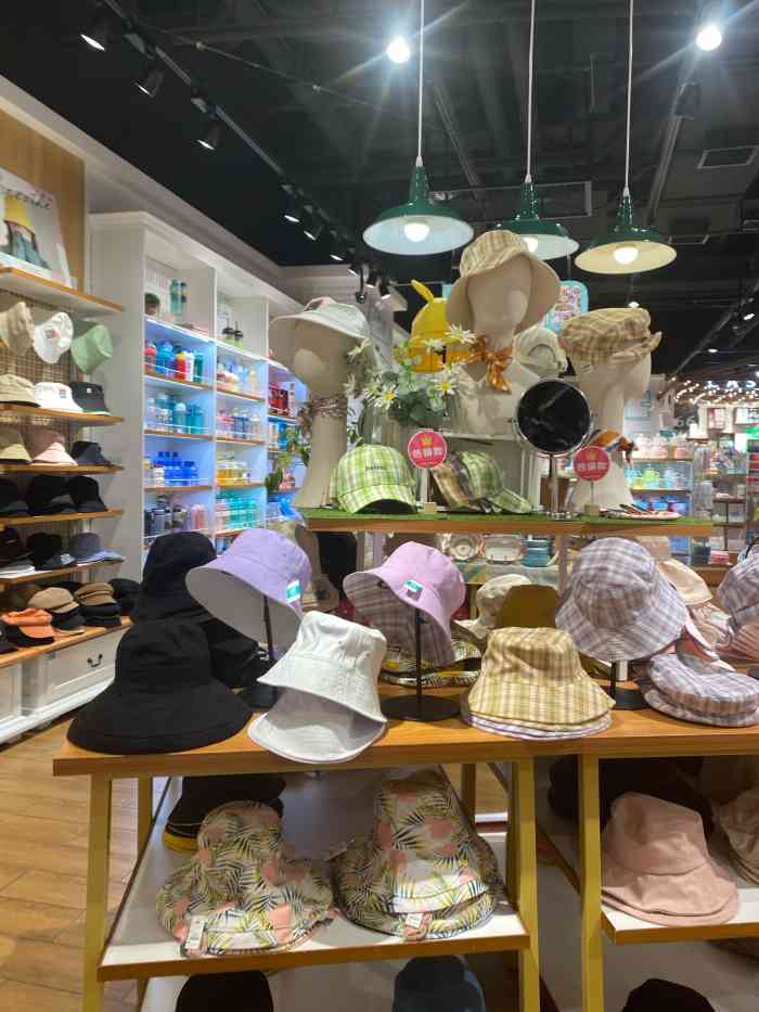 畹町(龙湖重庆西城天街店)-"没事的时候就特别爱逛这种小饰品店,感觉.