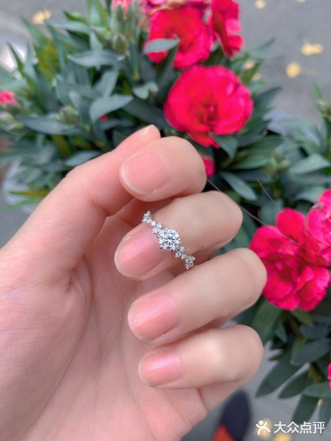 女生必须拥有一枚仙仙的钻戒～