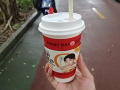 -库迪咖啡(海雅缤纷城店)