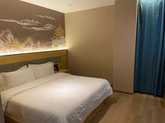 -如家商旅酒店(上海徐家汇柳州路桂林公园地铁站店)