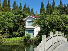 -上海怡沁园度假酒店