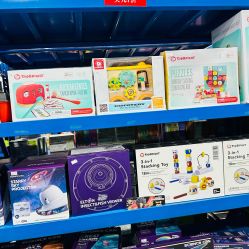 -逝水玩具折扣店