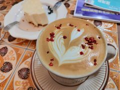 草莓奶油甜酒拿铁-dokidoki