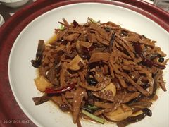 -千百味红餐厅·江西菜(绿地双子塔店)