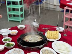 -花苑美食横琴生蚝火锅(拱北粤华路店)