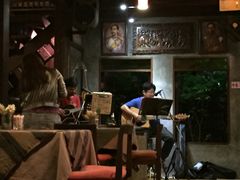 -Dash Teak House