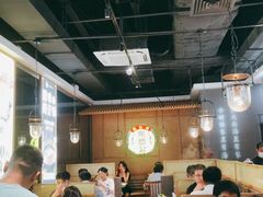 大堂-顺德公广东猪肚鸡·煲仔饭(白石洲店)