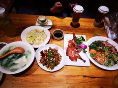 -老滇山寨•云南特色菜•地方菜•民族风情歌舞表演(金碧店)