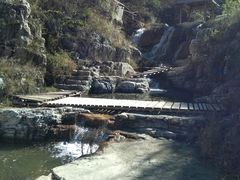 -大平台龙居瀑布旅游区