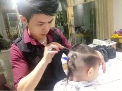 @Tommy斌-CARR SALON