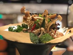 -煲宫猪肚鸡(晶品店)