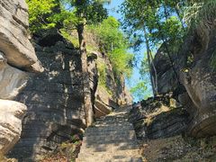 -梭布垭石林景区