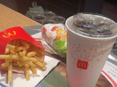 -麦当劳(中山公园龙之梦店)