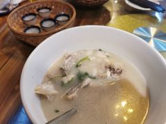 一鱼三食（豆腐鱼头汤，凉瓜焖骨腩，炒鱼片）-三泉湾侨文化主题餐厅