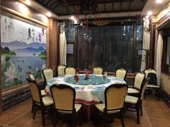 包厢-鹊华居·地道鲁菜·海鲜·融合味(大明湖店)