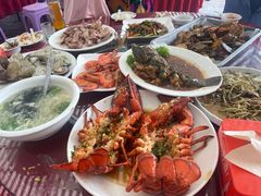 -鑫渔港海鲜本地菜·山海关浑锅(东戴河店)