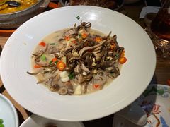 鹿茸菌烩猪肚-老头儿油爆虾(金鹰世界店)
