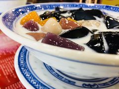 -赵记传承特色牛奶甜品(泉城广场店)