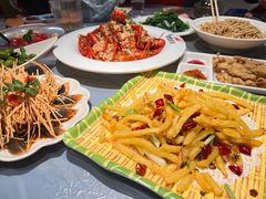 -肥肥虾庄·金牌油焖大虾(东湖欢乐谷店)