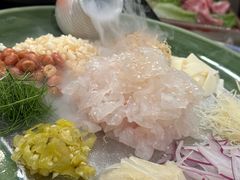 -得意咚瓜·顺德鱼生·冬瓜火锅(深圳首店)