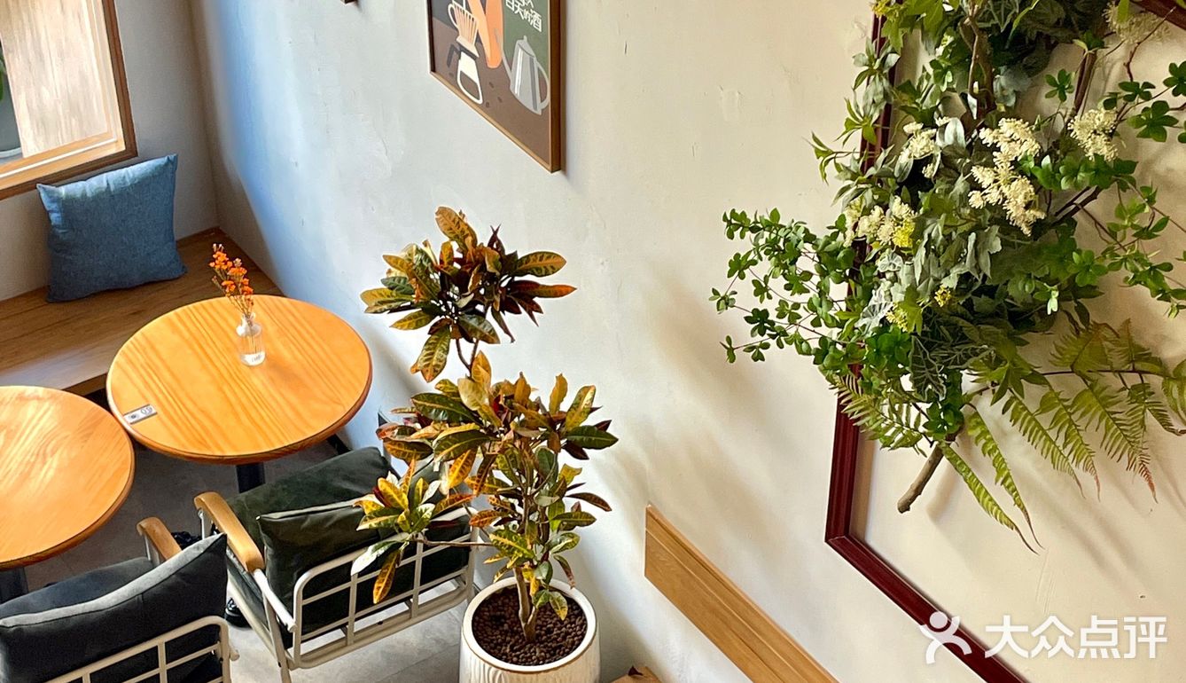 佛山探店｜简约ins风的凯茵斯咖啡西餐店☕