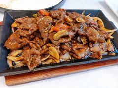 铁板蚝油牛肉-乾隆美食·本帮菜(黄河路店)