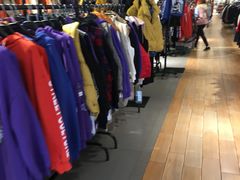 -三福时尚(三峡广场华夏银座店)
