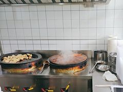 -黄阿姨锅贴大王(万航渡路店)