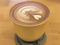 青莯家的小澳白-青莯_Percher Coffee Shop(皮市街店)