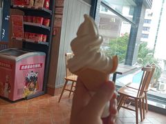 -肯德基(湾畔店)