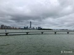 -苏州金鸡湖中茵皇冠假日酒店