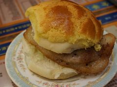 猪扒菠萝包-金华冰厅