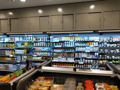 -全家便利店(上海南站站店)
