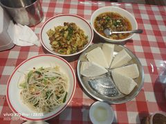 -费大厨辣椒炒肉(黄兴中心广场店)