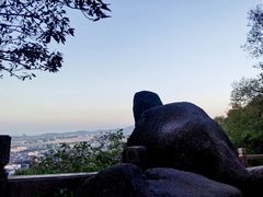 -灵岩山风景区