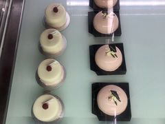 -UNI UNI(环亚凯瑟琳店)