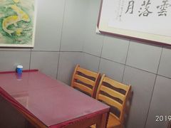 用餐区-香满居张记小厨私房菜(青岛站店)