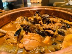 小鸡炖蘑菇-关东小磨东北菜(漕河泾印象城店)