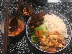 -蜗牛小馆醉乡民谣云南菜(惠新西里店)