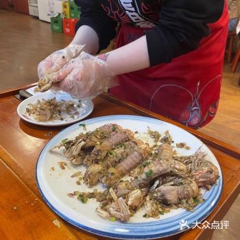 「老甘家小龙虾•江湖菜(洋河一店)」重庆的网红打卡小