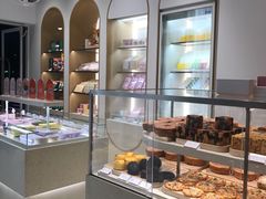 面包甜点陈列柜-好利来(七宝领展广场店)